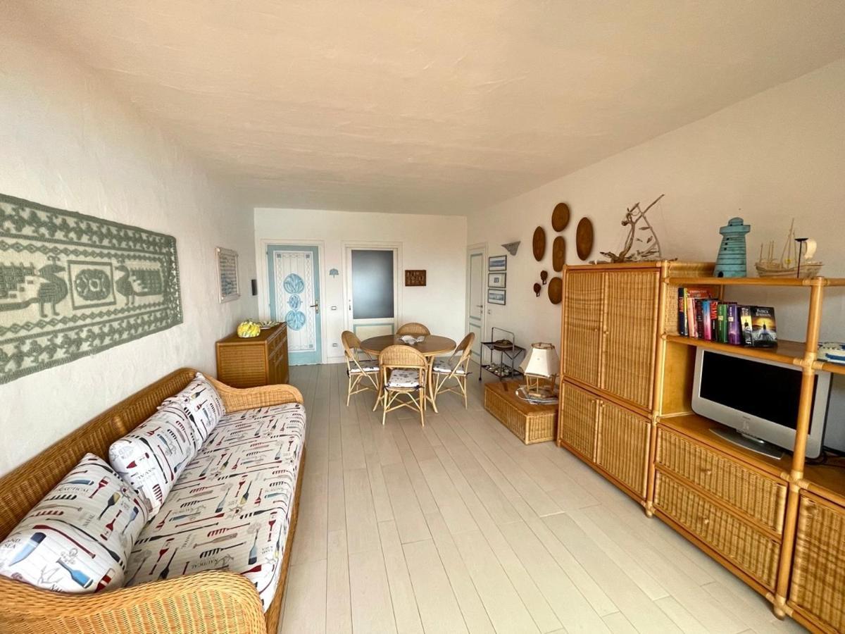 Apartamento San Teodoro Punta Est Stupendo Trilocale Vista Mare Capo Coda Cavallo Exterior foto